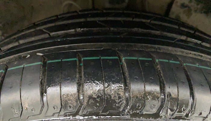 2019 Hyundai VENUE SX 1.0 (O) TURBO, Petrol, Manual, 65,989 km, Right Front Tyre Tread