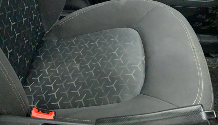 2021 Tata NEXON XM SUNROOF PETROL, Petrol, Manual, 38,885 km, Front left seat (passenger seat) - Cover slightly stained