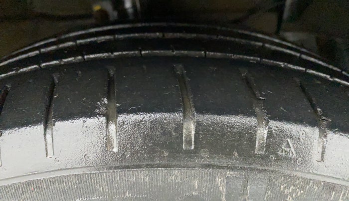 2018 Maruti Ciaz ALPHA DIESEL 1.3, Diesel, Manual, 58,305 km, Right Front Tyre Tread