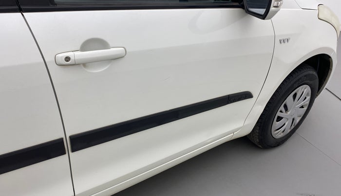 2017 Maruti Swift VXI, Petrol, Manual, 52,616 km, Driver-side door - Slightly dented