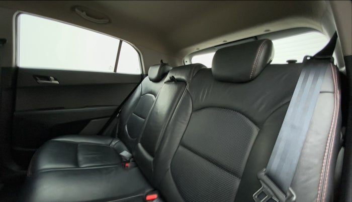 2015 Hyundai Creta 1.6 SX PLUS PETROL, Petrol, Manual, 35,025 km, Right Side Rear Door Cabin