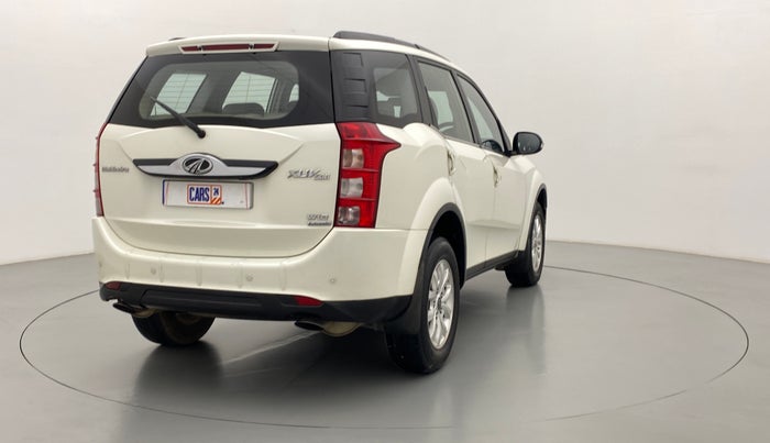 2017 Mahindra XUV500 W10 AT FWD, Diesel, Automatic, 68,721 km, Right Back Diagonal