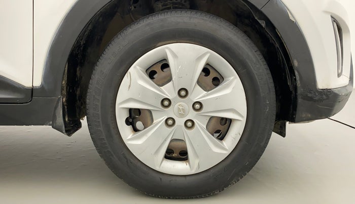 2016 Hyundai Creta E PLUS 1.6 PETROL, CNG, Manual, 85,035 km, Right Front Wheel