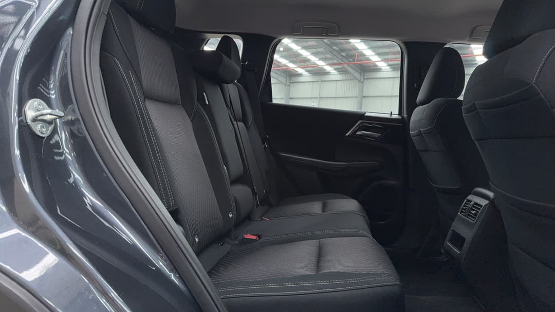 2024 Mitsubishi Outlander Es 5 Seat (2WD), Automatic, 60085 km, Right Side Rear Door Cabin View