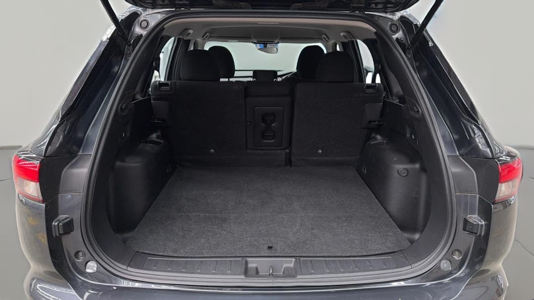 2024 Mitsubishi Outlander Es 5 Seat (2WD), Automatic, 60085 km, Boot Inside View