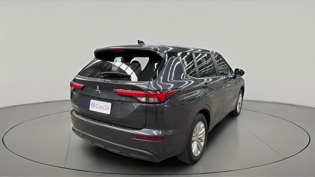 2024 Mitsubishi Outlander Es 5 Seat (2WD), Automatic, 60085 km, Right Back Diagonal (45- Degree) View