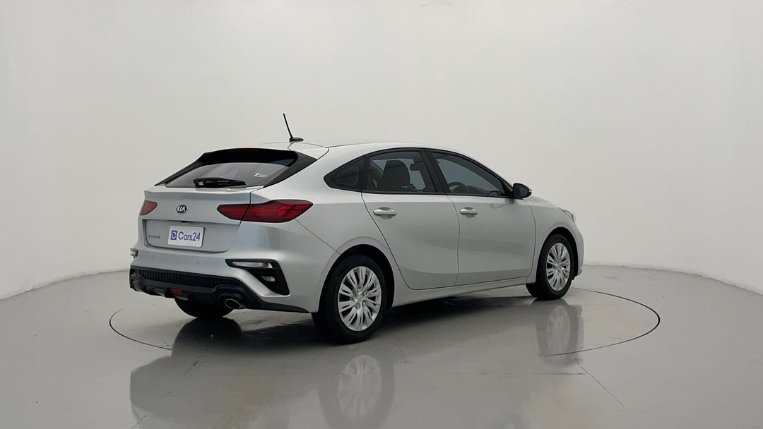 Right Back Diagonal (45- Degree) View