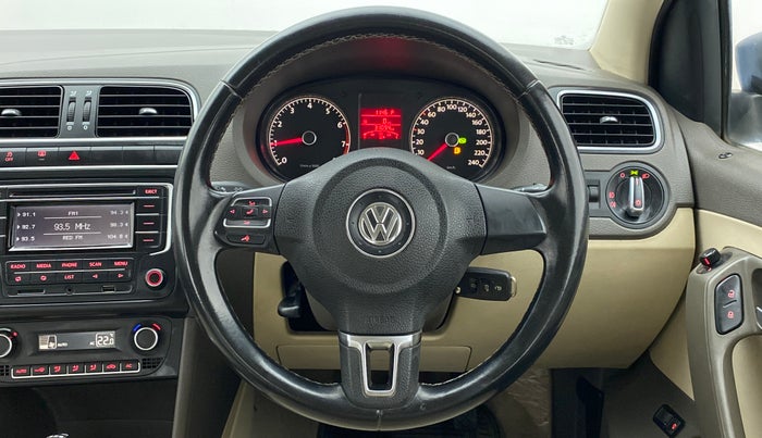 2013 Volkswagen Vento COMFORTLINE TSI AT PETROL, Petrol, Automatic, 31,009 km, Steering Wheel Close Up