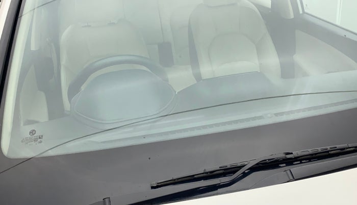 2021 MG HECTOR SHARP HYBRID 1.5 PETROL, Petrol, Manual, 9,500 km, Front windshield - Minor spot on windshield