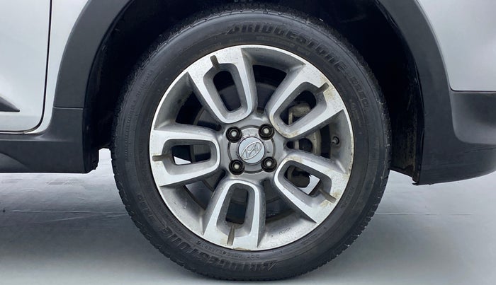 2017 Hyundai i20 Active 1.2 SX, Petrol, Manual, 11,275 km, Right Front Wheel