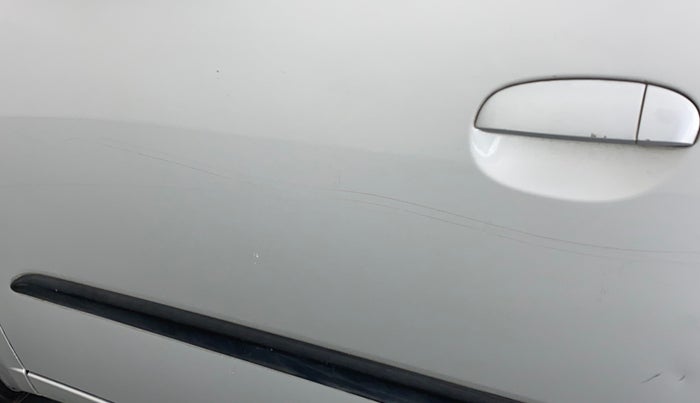 2014 Hyundai i10 SPORTZ 1.1 IRDE2, Petrol, Manual, 26,889 km, Front passenger door - Minor scratches