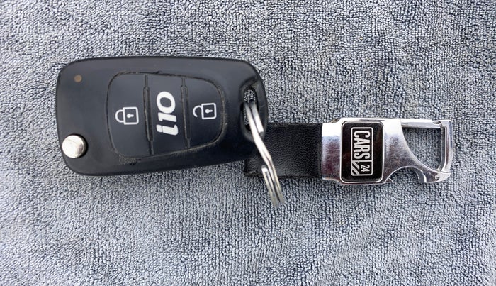 2014 Hyundai i10 SPORTZ 1.1 IRDE2, Petrol, Manual, 26,889 km, Key Close Up