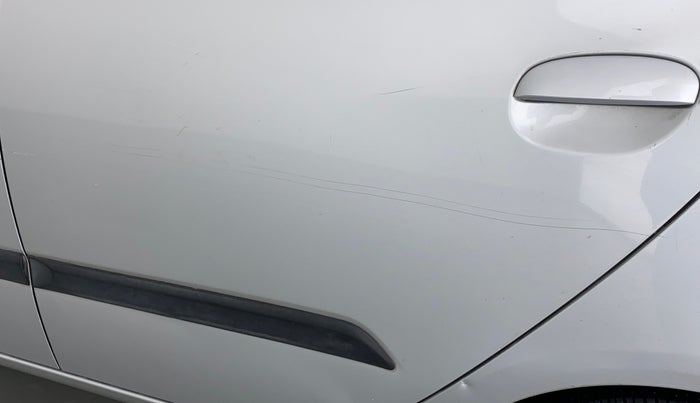 2014 Hyundai i10 SPORTZ 1.1 IRDE2, Petrol, Manual, 26,889 km, Rear left door - Minor scratches