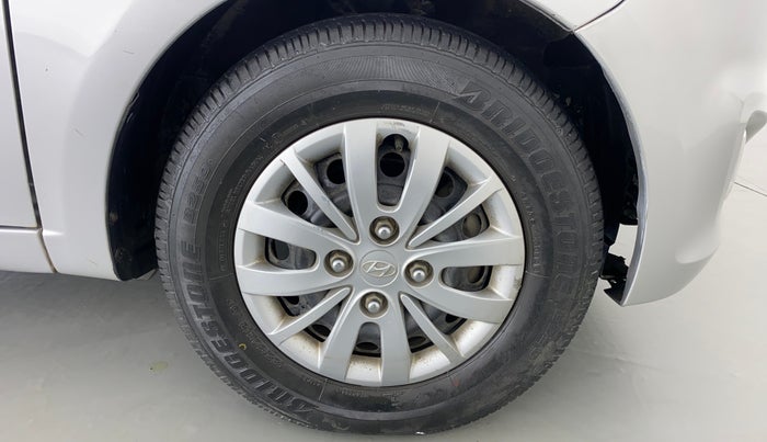 2014 Hyundai i10 SPORTZ 1.1 IRDE2, Petrol, Manual, 26,889 km, Right Front Wheel