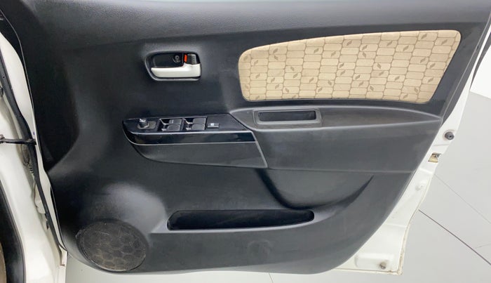 2018 Maruti Wagon R 1.0 VXI AMT, Petrol, Automatic, 24,549 km, Driver Side Door Panels Control