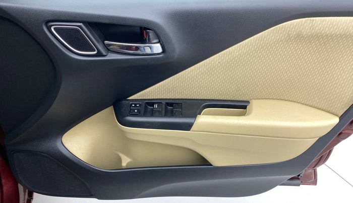2017 Honda City V MT PETROL, Petrol, Manual, 40,683 km, Driver Side Door Panels Control