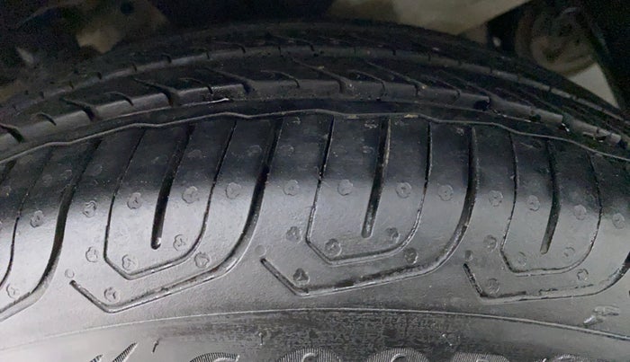 2016 Honda City VX CVT PETROL, Petrol, Automatic, 68,198 km, Left Front Tyre Tread