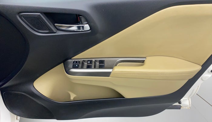 2016 Honda City VX CVT PETROL, Petrol, Automatic, 68,198 km, Driver Side Door Panels Control
