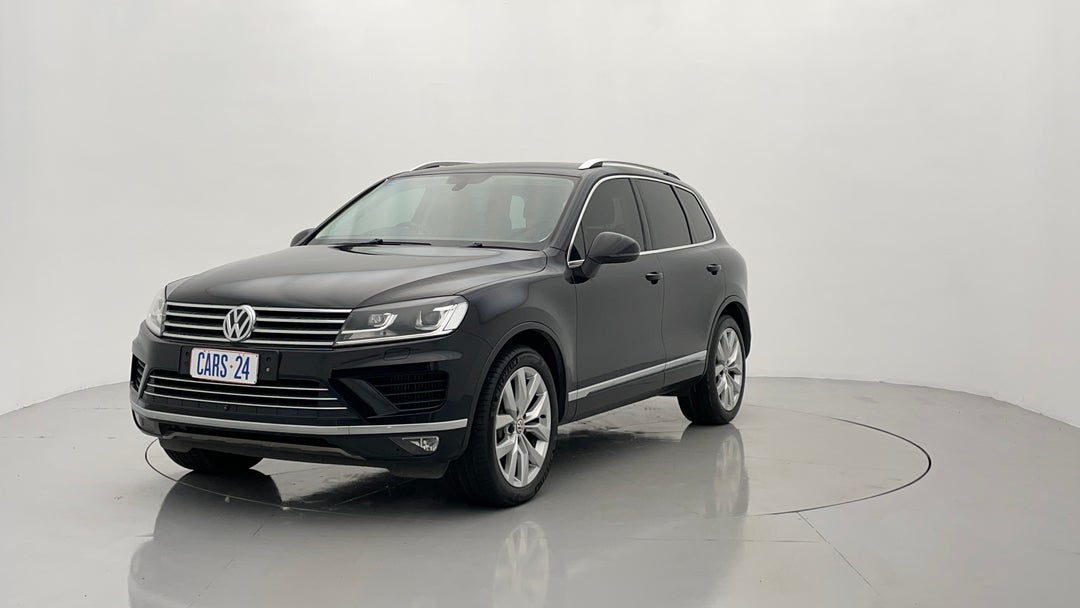 Left Front Diagonal (45- Degree) View