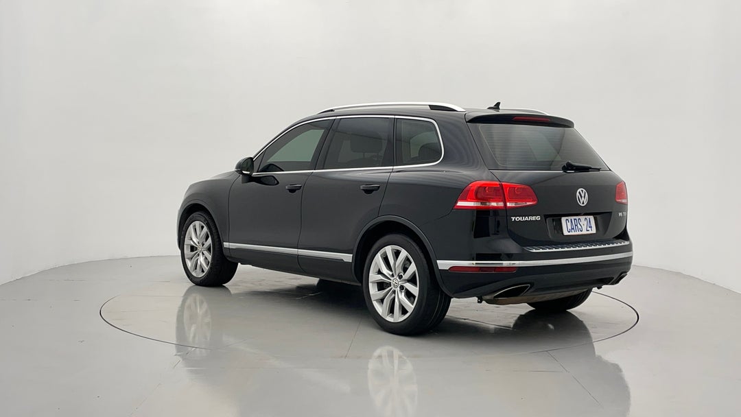 Left Back Diagonal (45- Degree) View