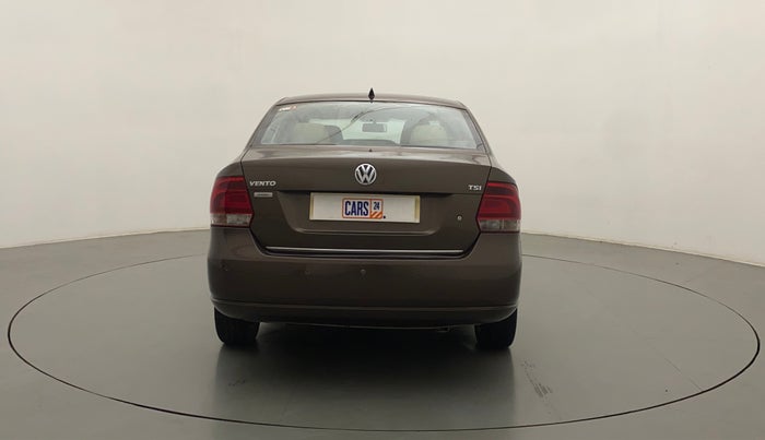 2015 Volkswagen Vento HIGHLINE PETROL AT, Petrol, Automatic, 47,698 km, Back/Rear