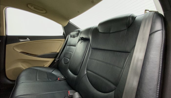 2016 Hyundai Verna FLUIDIC 1.6 SX VTVT, Petrol, Manual, 38,653 km, Right Side Rear Door Cabin