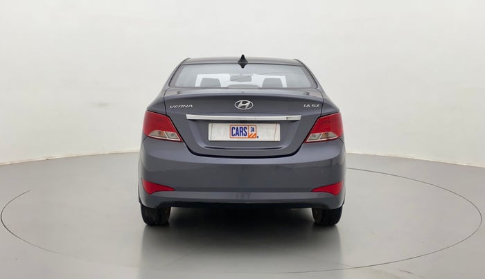 2016 Hyundai Verna FLUIDIC 1.6 SX VTVT, Petrol, Manual, 38,653 km, Back/Rear