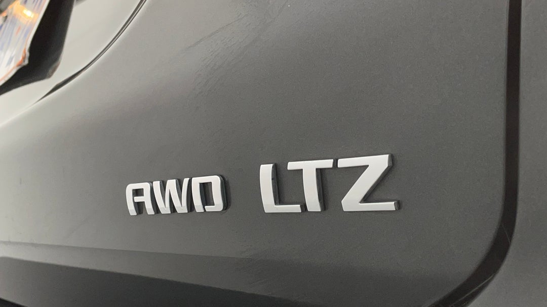 Badge (Boot Right Side)