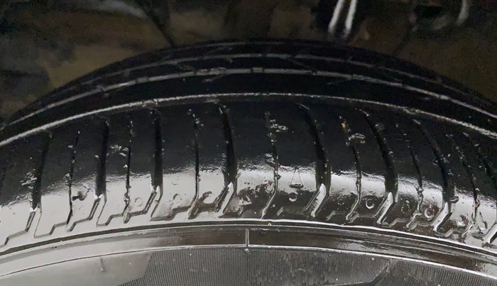 2019 Maruti Baleno ALPHA CVT PETROL 1.2, Petrol, Automatic, 42,955 km, Left Front Tyre Tread