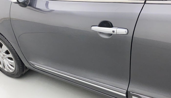 2019 Maruti Baleno ALPHA CVT PETROL 1.2, Petrol, Automatic, 42,955 km, Front passenger door - Paint has faded