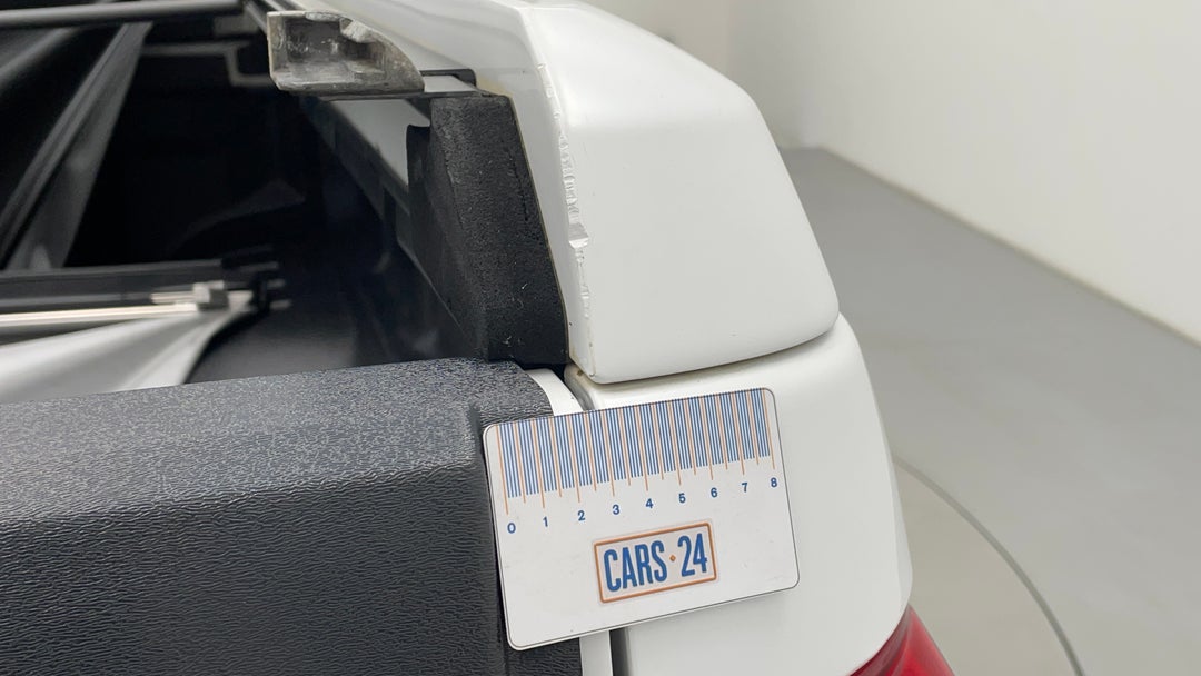 Boot / Tailgate Tray (Ute) Chip