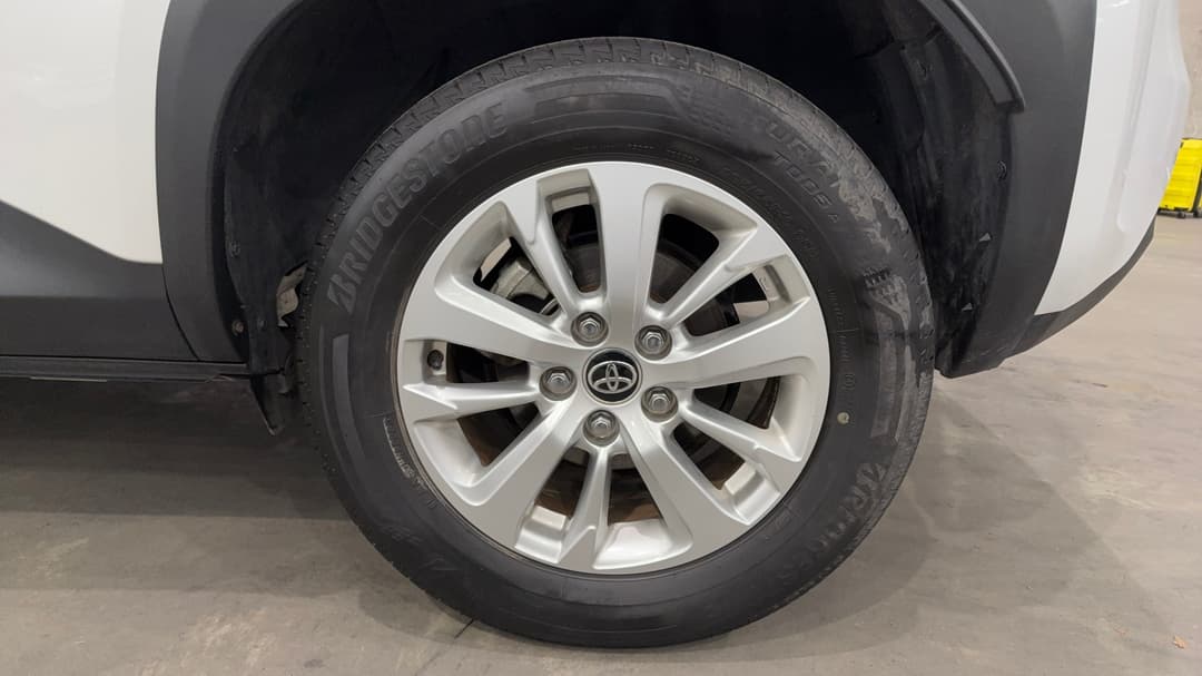 2023 Toyota Yaris Cross Gx Hybrid, Automatic, 51591 km, Left Rear Wheel
