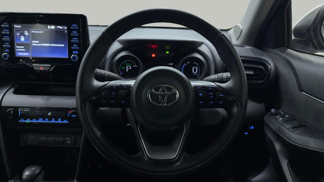 2023 Toyota Yaris Cross Gx Hybrid, Automatic, 51591 km, Steering Wheel Close-up