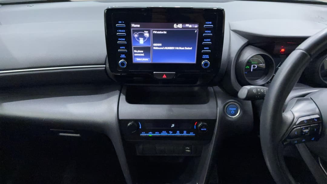 2023 Toyota Yaris Cross Gx Hybrid, Automatic, 51591 km, Center Console