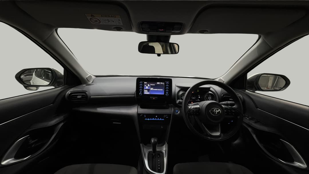 2023 Toyota Yaris Cross Gx Hybrid, Automatic, 51591 km, Dashboard View