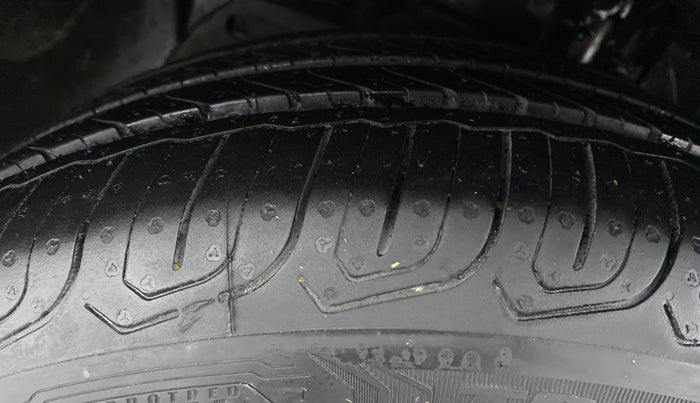 2018 Ford FREESTYLE TREND 1.5 DIESEL, Diesel, Manual, 65,887 km, Left Front Tyre Tread