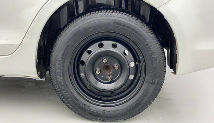 2015 Maruti Swift Dzire VXI, CNG, Manual, 1,18,645 km, Left Rear Wheel