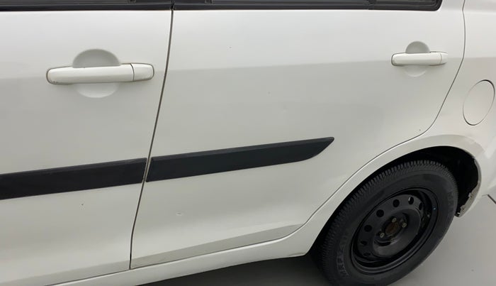 2015 Maruti Swift Dzire VXI, CNG, Manual, 1,18,645 km, Rear left door - Minor scratches
