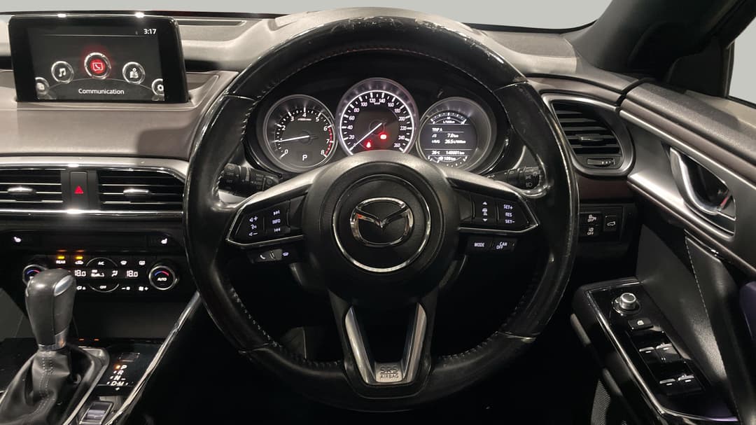 2017 Mazda CX-9 Azami (AWD), Automatic, 140001 km, Steering Wheel Close-up