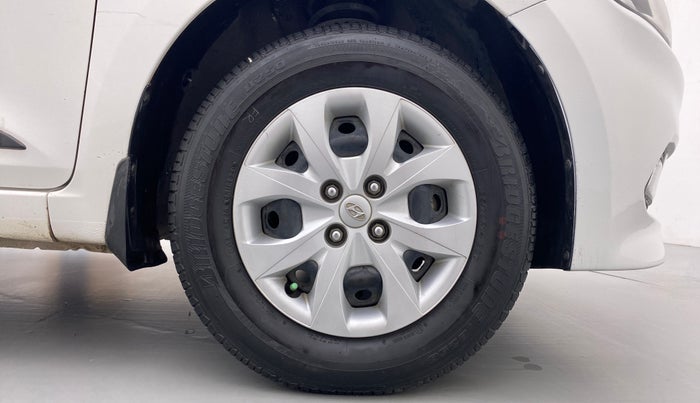 2016 Hyundai Elite i20 SPORTZ 1.2, Petrol, Manual, 87,312 km, Right Front Wheel