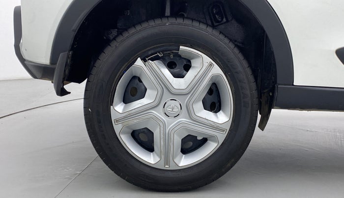 2021 Tata NEXON XM 1.5, Diesel, Manual, 29,020 km, Right Rear Wheel