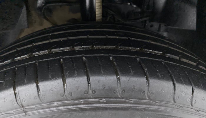 2021 Tata NEXON XM 1.5, Diesel, Manual, 29,020 km, Right Front Tyre Tread