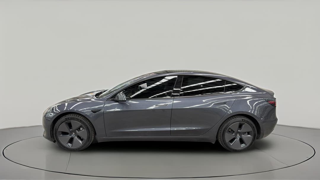 2021 Tesla Model 3 Standard Range Plus RWD, Automatic, 32357 km, Left Side View