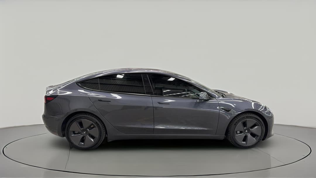 2021 Tesla Model 3 Standard Range Plus RWD, Automatic, 32357 km, Right Side View