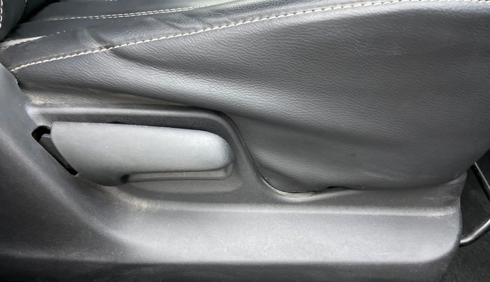 2014 Maruti Swift VXI D, Petrol, Manual, 29,470 km, Driver Side Adjustment Panel