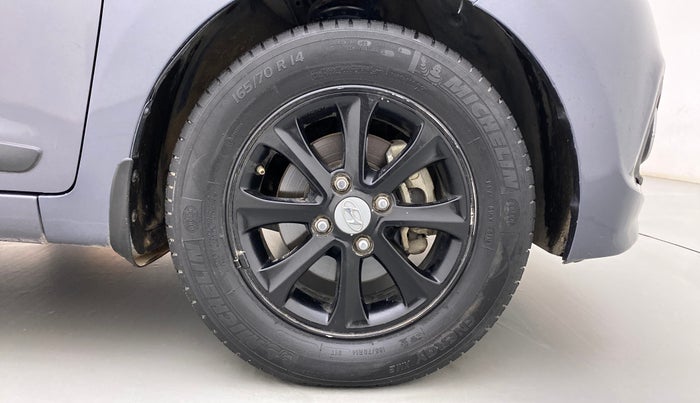 2015 Hyundai Grand i10 ASTA AT 1.2 KAPPA VTVT, Petrol, Automatic, 77,381 km, Right Front Wheel