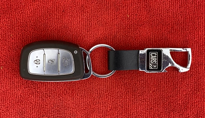 2015 Hyundai Grand i10 ASTA AT 1.2 KAPPA VTVT, Petrol, Automatic, 77,381 km, Key Close Up
