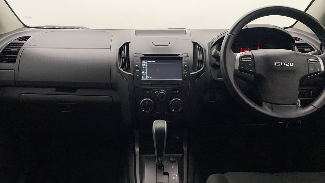 2019 Isuzu D-MAX Sx (4x4), Automatic, 76240 km, Dashboard View