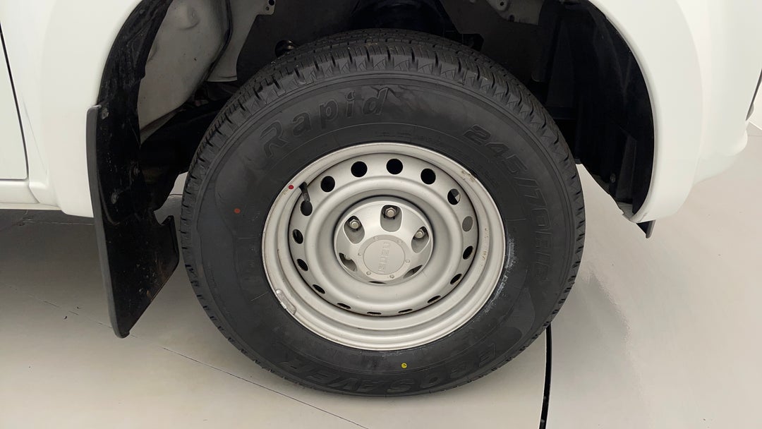 2019 Isuzu D-MAX Sx (4x4), Automatic, 76240 km, Right Front Wheel