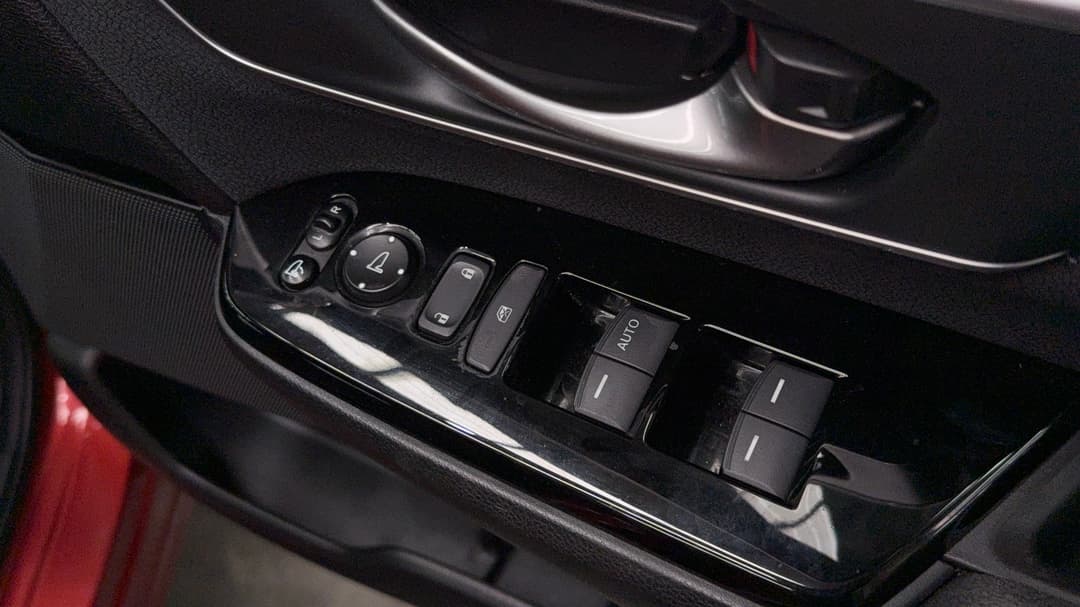 2017 Honda CR-V Vti-s (AWD), Automatic, 90442 km, Drivers Side Door Panel Controls